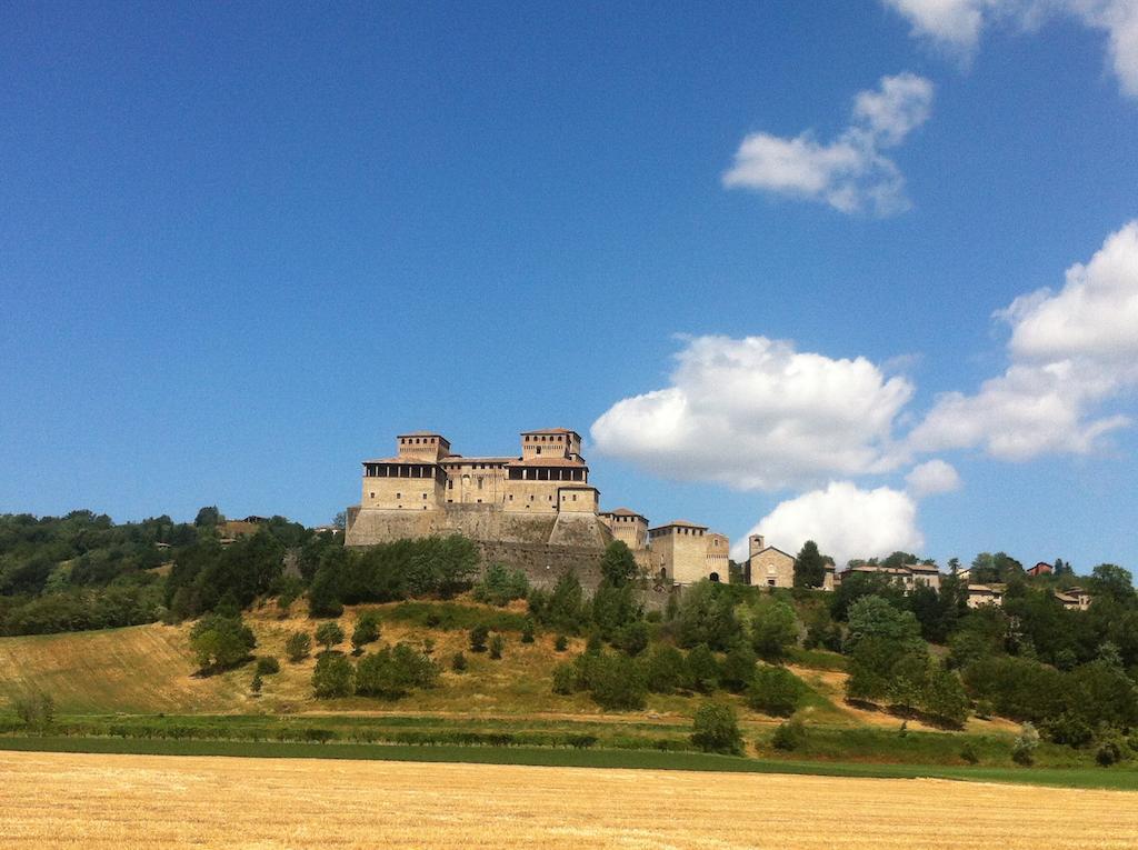 La Locanda Del Borgo Torrechiara Ngoại thất bức ảnh
