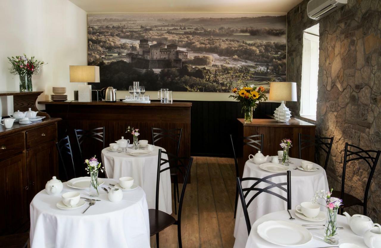La Locanda Del Borgo Torrechiara Ngoại thất bức ảnh
